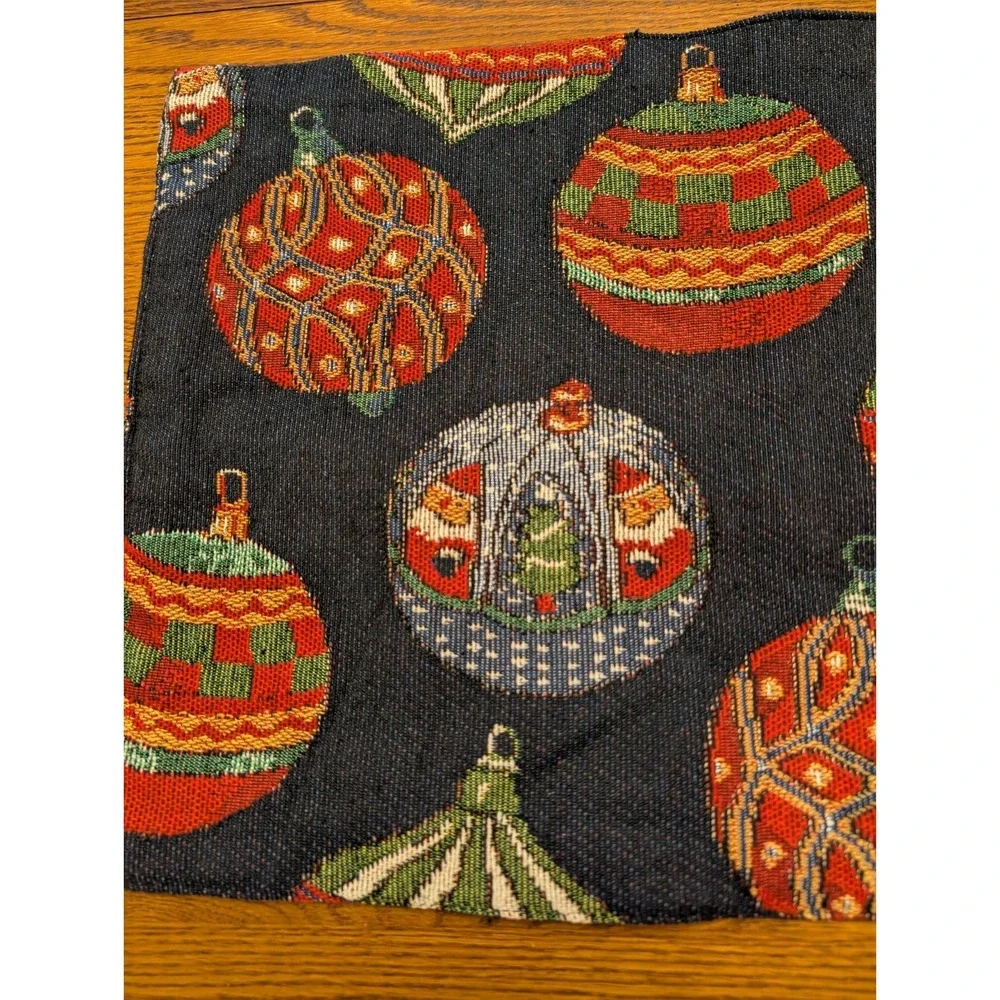 2 Reversible Christmas Placemats Tapestry Santa & Ornaments 17.5